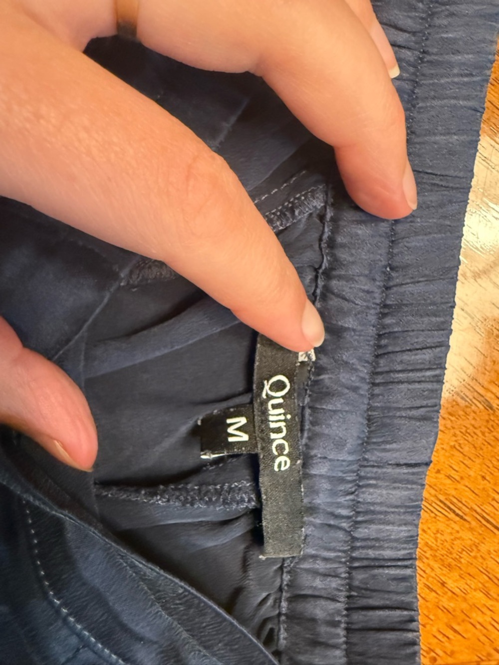 Quince silk sleep shorts - Picture 2 of 3
